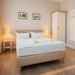 Dwie Wieze 3*