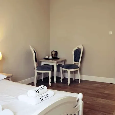 Dwie Wieze 3* מידזיזדרויה