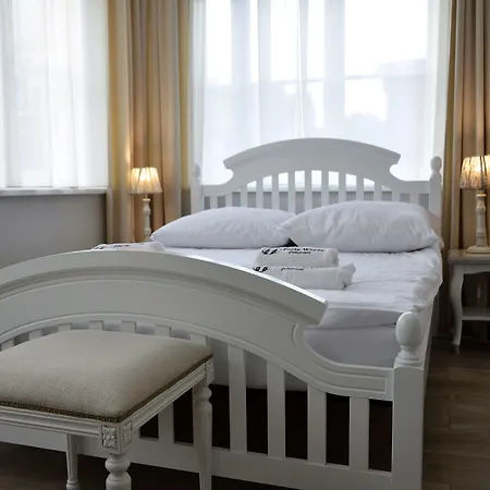 Dwie Wieże Pensjonat 3*