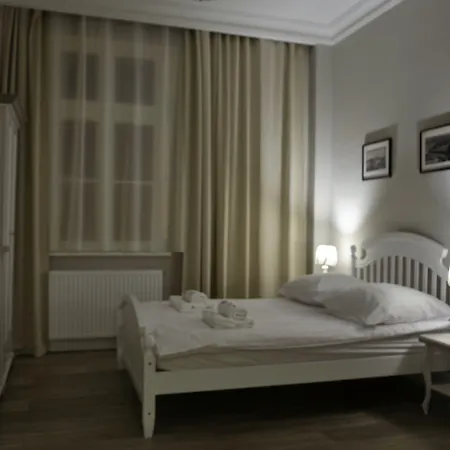 Dwie Wieże Pensjonat 3*