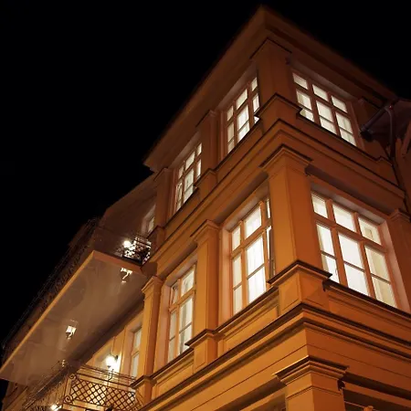 Dwie Wieze בית הארחה