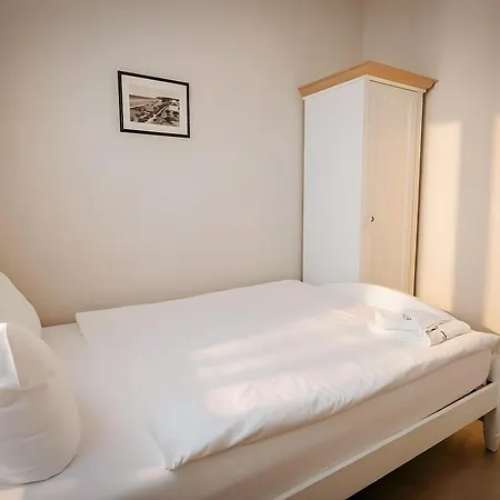 Dwie Wieze 3*