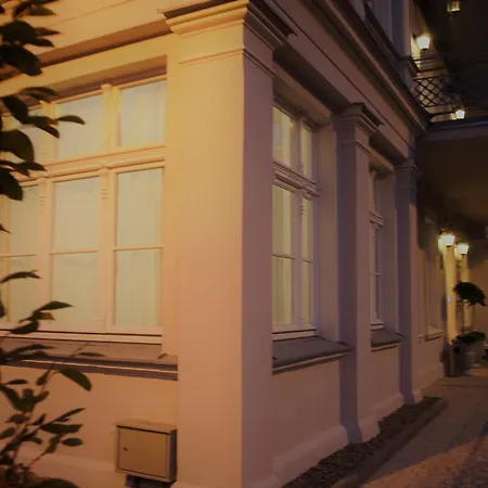 Dwie Wieze בית הארחה